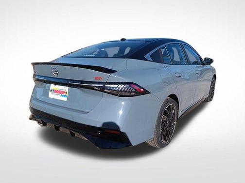 Atlantic Gray Metallic/Super Black 2026 Nissan Sentra SR