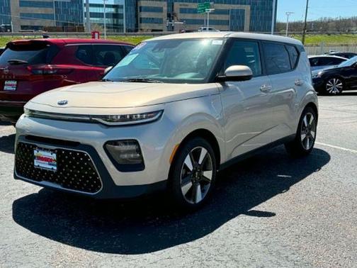 Platinum Gold 2020 Kia Soul EX