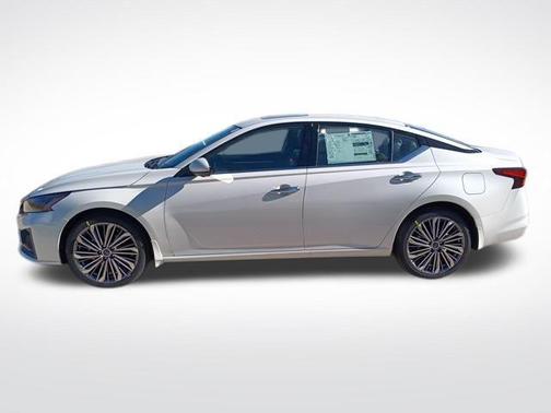 2025 Nissan Altima 2.5 SL