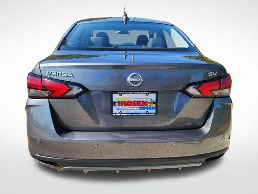 2023 Nissan Versa 1.6 SV