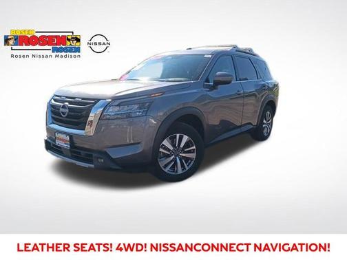 2023 Nissan Pathfinder SL 4WD