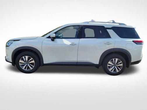 2023 Nissan Pathfinder SL 4WD