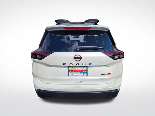 Everest White Pearl Tricoat 2026 Nissan Rogue Rock Creek