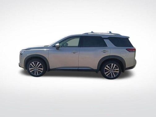 Brilliant Silver Metallic 2022 Nissan Pathfinder Platinum 4WD