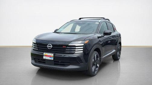 Super Black 2026 Nissan Kicks SR