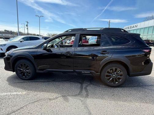 Crystal Black Silica 2025 Subaru Outback Onyx Edition