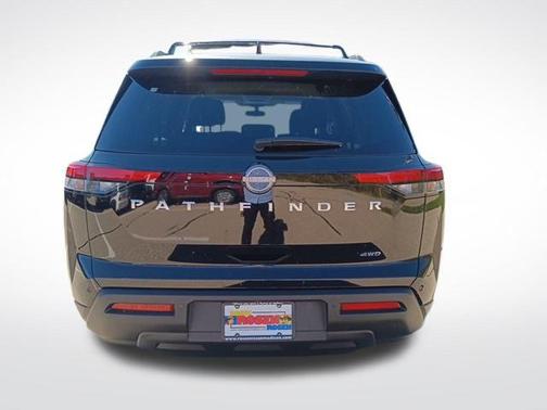 2025 Nissan Pathfinder SV 4WD