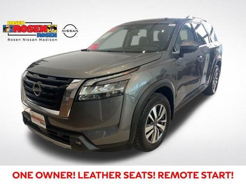 2022 Nissan Pathfinder SL 4WD