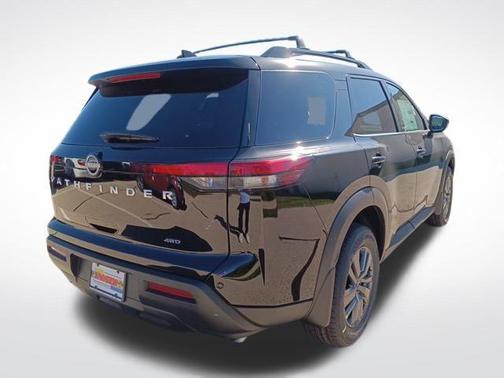 2025 Nissan Pathfinder SV 4WD