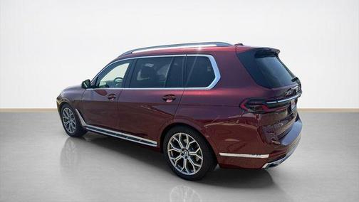 Red Metallic 2025 BMW X7 xDrive40i