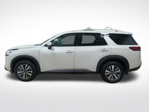 2024 Nissan Pathfinder SL 4WD