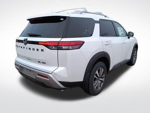 2025 Nissan Pathfinder SL 4WD