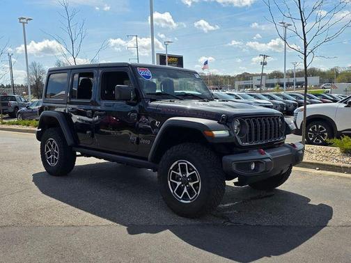 Black Clearcoat 2025 Jeep Wrangler Rubicon