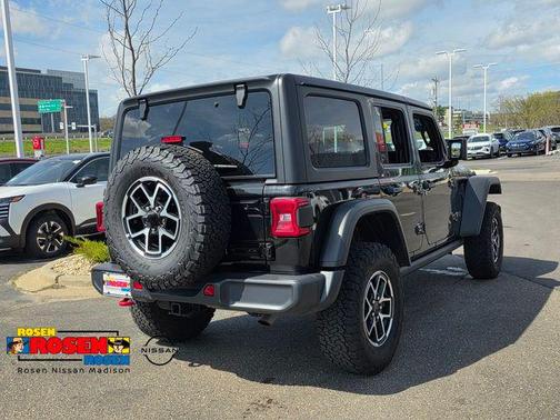 Black Clearcoat 2025 Jeep Wrangler Rubicon