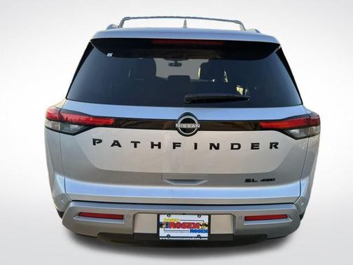 2025 Nissan Pathfinder SL 4WD