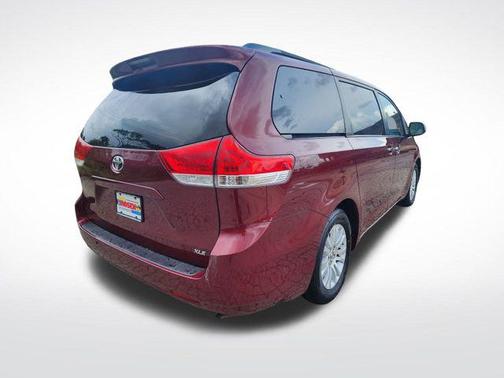2014 Toyota Sienna XLE