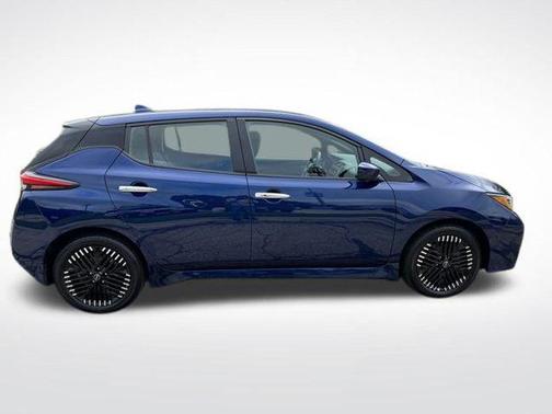 2024 Nissan Leaf SV PLUS