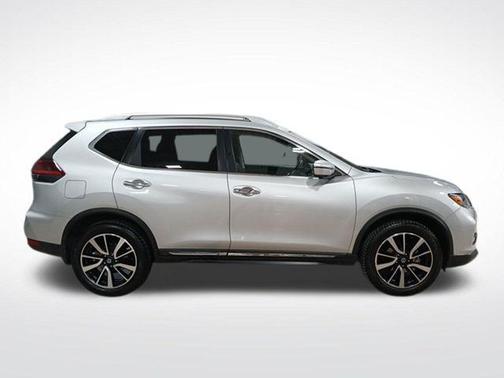 2020 Nissan Rogue SL
