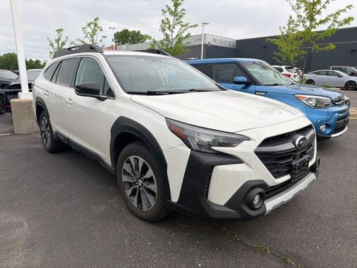 Crystal White Pearl 2024 Subaru Outback Limited XT