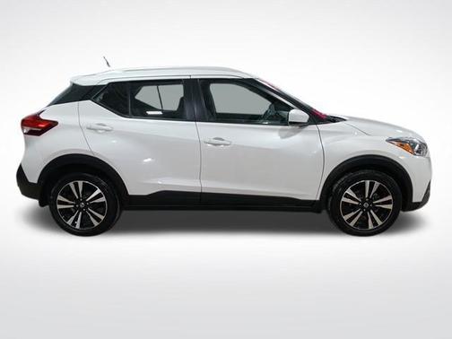 2020 Nissan Kicks SV