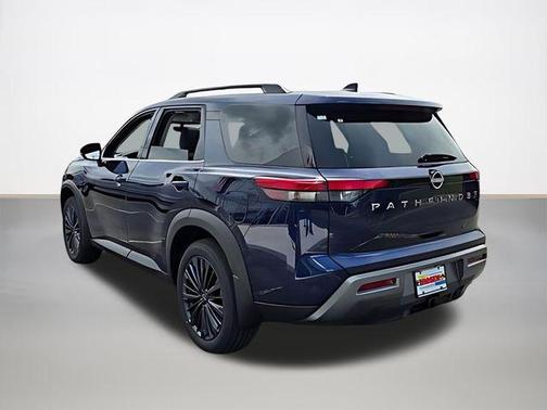 Deep Ocean Blue Pearl 2026 Nissan Pathfinder SL