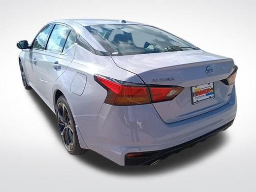 2025 Nissan Altima SR AWD