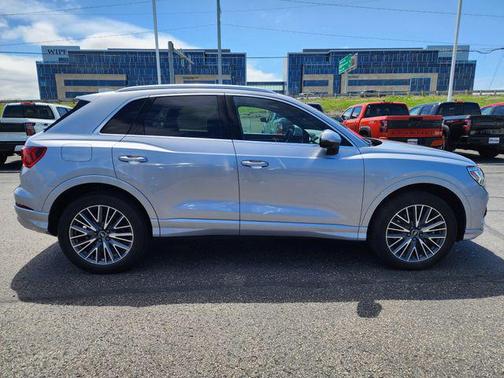 2022 Audi Q3 40 Premium Plus