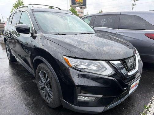 Magnetic Black 2017 Nissan Rogue SL