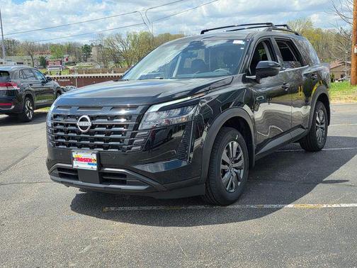 Super Black 2026 Nissan Pathfinder SV