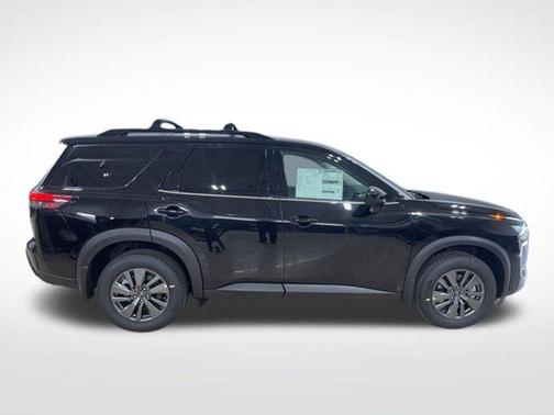 Super Black 2026 Nissan Pathfinder SV