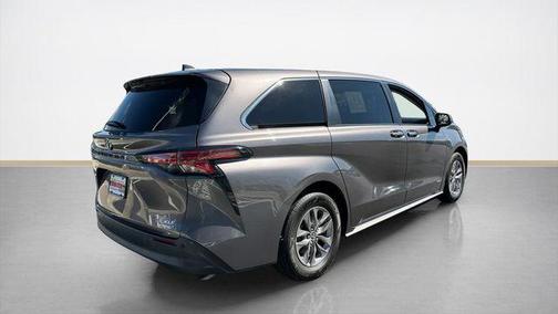 Predawn Gray Mica 2021 Toyota Sienna XLE 8 Passenger