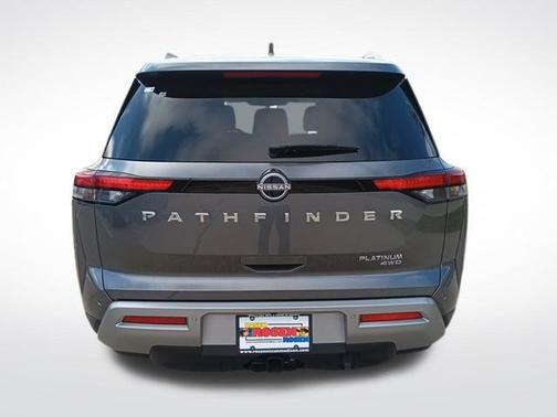2025 Nissan Pathfinder Platinum 4WD