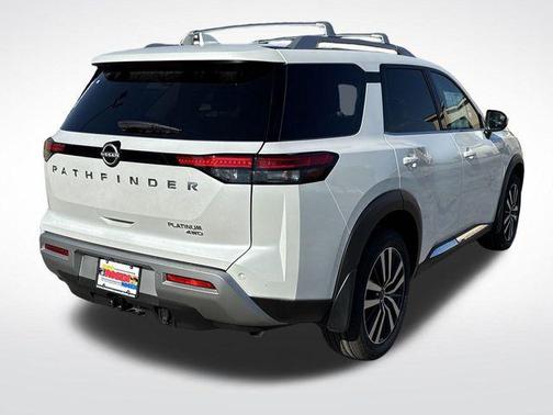 2025 Nissan Pathfinder Platinum 4WD