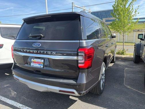 Gray Metallic 2024 Ford Expedition Platinum