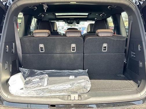 2025 Nissan Armada Platinum 4WD