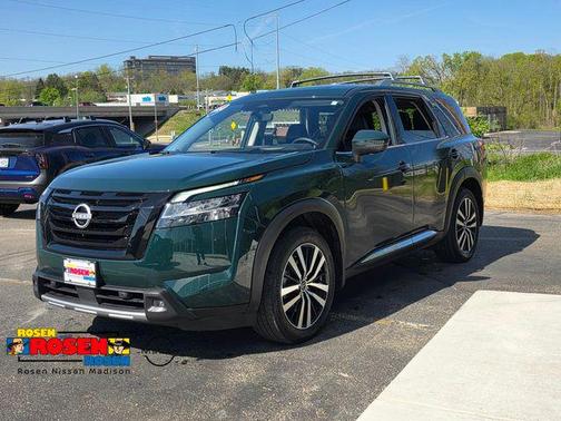 Obsidian Green Pearl 2024 Nissan Pathfinder Platinum 4WD