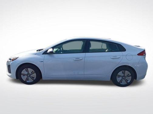 2018 Hyundai IONIQ Hybrid Blue