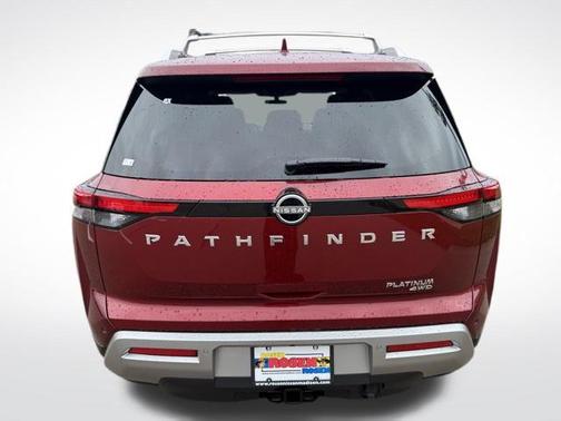 2025 Nissan Pathfinder Platinum 4WD