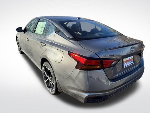 2025 Nissan Altima SR AWD