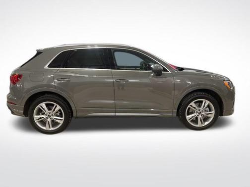 2021 Audi Q3 45 S line Premium