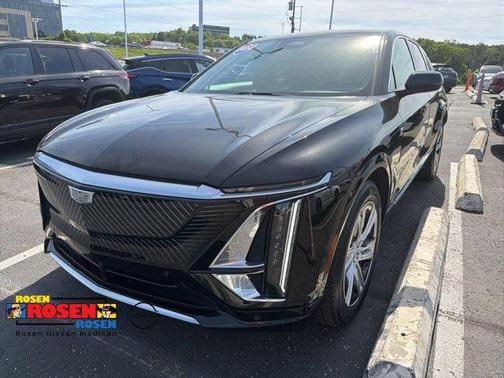 Stellar Black Metallic 2024 Cadillac LYRIQ Tech