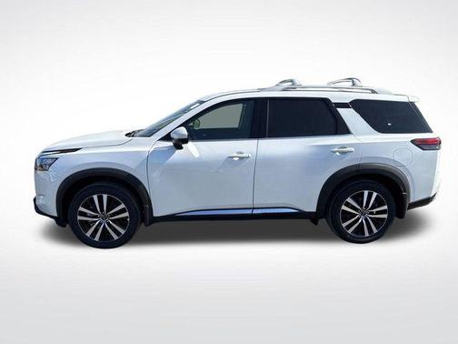 2025 Nissan Pathfinder Platinum 4WD