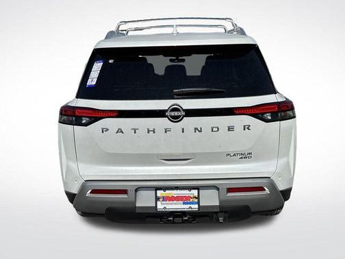 2025 Nissan Pathfinder Platinum 4WD