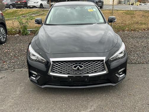 2022 INFINITI Q50 LUXE