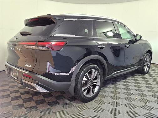 2022 INFINITI QX60 Luxe