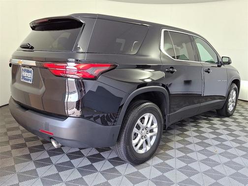 2022 Chevrolet Traverse LS