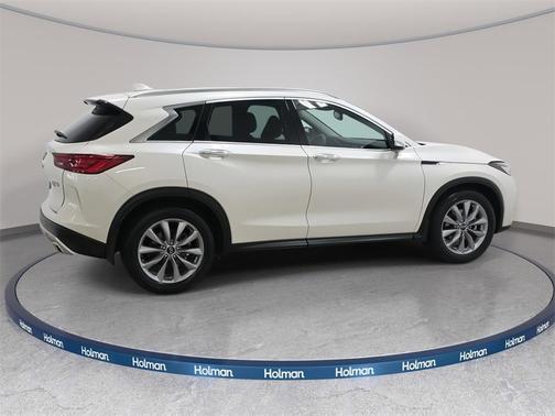 2022 INFINITI QX50 Luxe