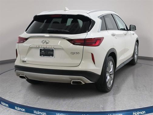 2022 INFINITI QX50 Luxe