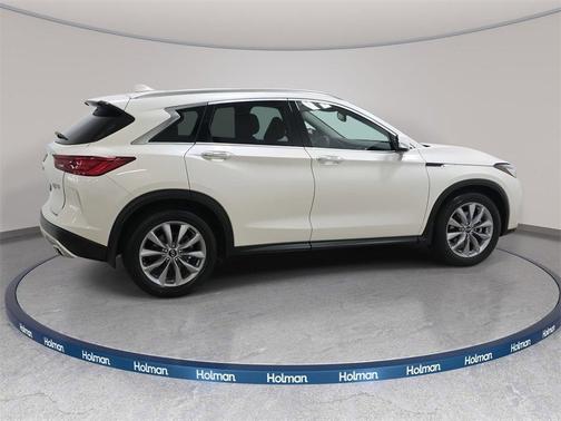 2022 INFINITI QX50 Luxe