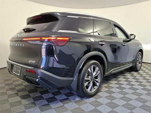 2025 INFINITI QX60 Luxe